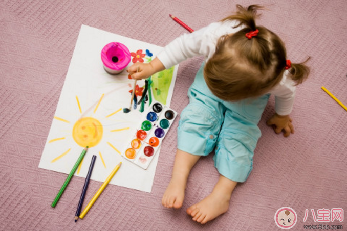 怎樣促進小孩大腦發(fā)育 孩子大腦發(fā)育高峰期該怎么做