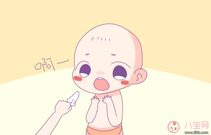 寶寶牙齒護(hù)理注意事項(xiàng) 乳牙掉了再監(jiān)督寶寶刷牙就晚了 寶寶牙齒護(hù)理注意事項(xiàng) 乳牙掉了再監(jiān)督寶寶刷牙就晚了