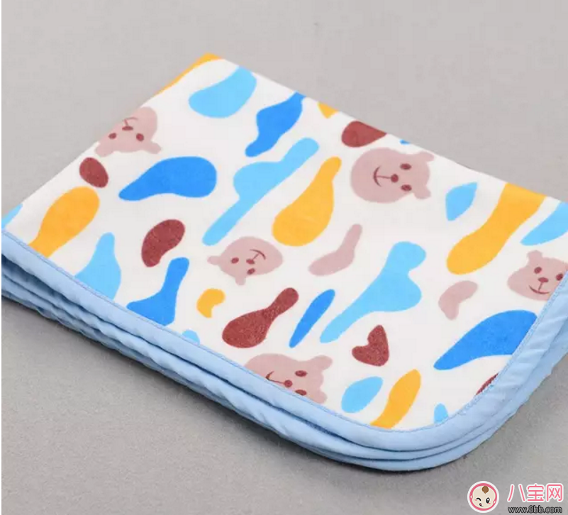 秋季購買寶寶衣服  材質(zhì)是第一考量