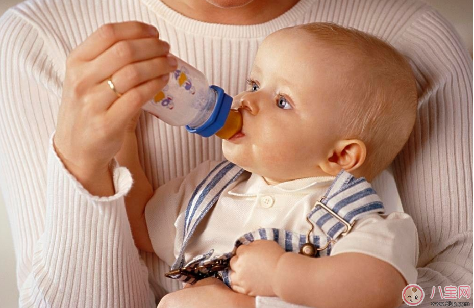 寶寶吃沒吃飽怎么知道 寶寶吃奶時間