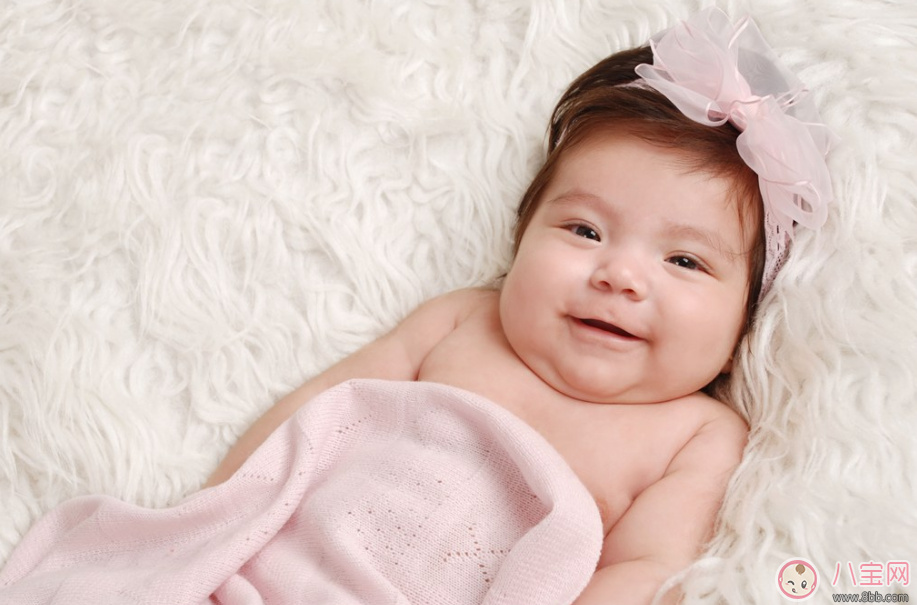 一個(gè)月大寶寶怎么按摩好 一月大寶寶按摩指南 一個(gè)月大寶寶怎么按摩好 一月大寶寶按摩指南