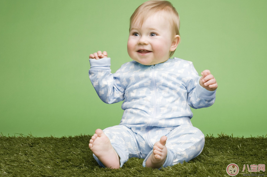 一個(gè)月大寶寶怎么按摩好 一月大寶寶按摩指南 一個(gè)月大寶寶怎么按摩好 一月大寶寶按摩指南