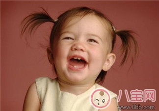 寶寶長(zhǎng)牙的注意事項(xiàng) 飲食禁忌與習(xí)慣養(yǎng)成