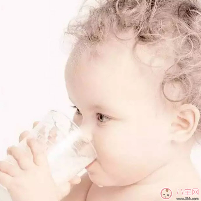 夏天寶寶斷奶好不好 寶寶斷奶的最佳時(shí)間 夏天寶寶斷奶好不好 寶寶斷奶的最佳時(shí)間