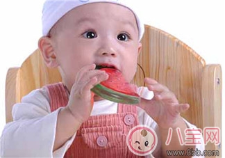 寶寶長(zhǎng)牙不舒服 家長(zhǎng)應(yīng)該如何護(hù)理 寶寶長(zhǎng)牙不舒服 家長(zhǎng)應(yīng)該如何護(hù)理