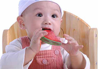 寶寶長牙不舒服 家長應(yīng)該如何護理