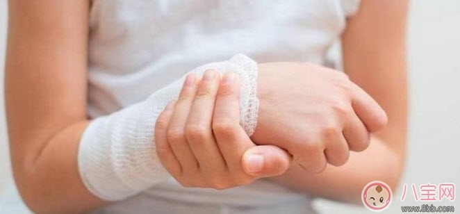 寶寶接種百白破后紅腫怎么辦 寶寶疫苗接種處紅腫處理辦法