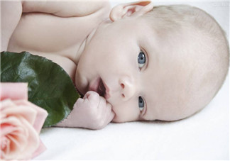 新生兒肺部有問(wèn)題 可能是因?yàn)閶寢屘? data-Jzg4=