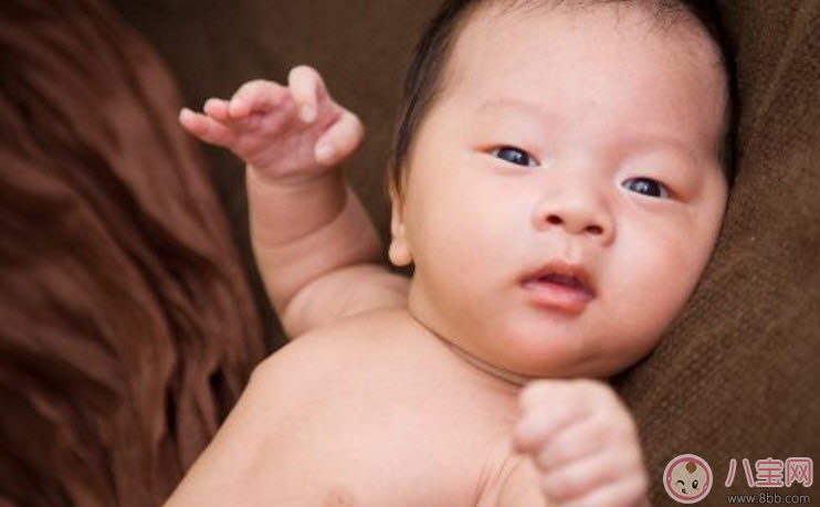 寶寶睡覺干咳怎么回事 寶寶干咳是什么原因