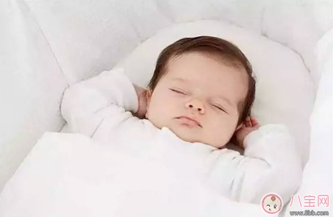 寶寶多大晚上能睡整覺 如何讓一歲寶寶睡整覺