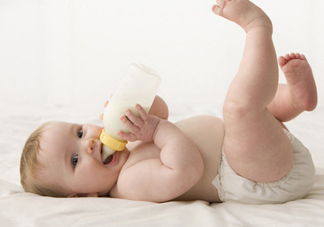 買奶粉要注意些什么 怎么選擇適合自己寶寶的奶粉