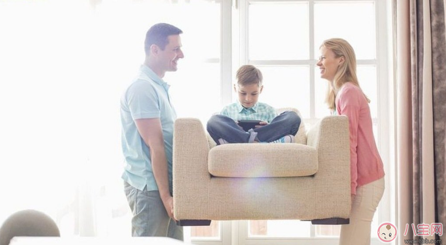 這些行為對(duì)孩子來(lái)說(shuō)其實(shí)是溺愛(ài) 正確愛(ài)孩子讓孩子成長(zhǎng)