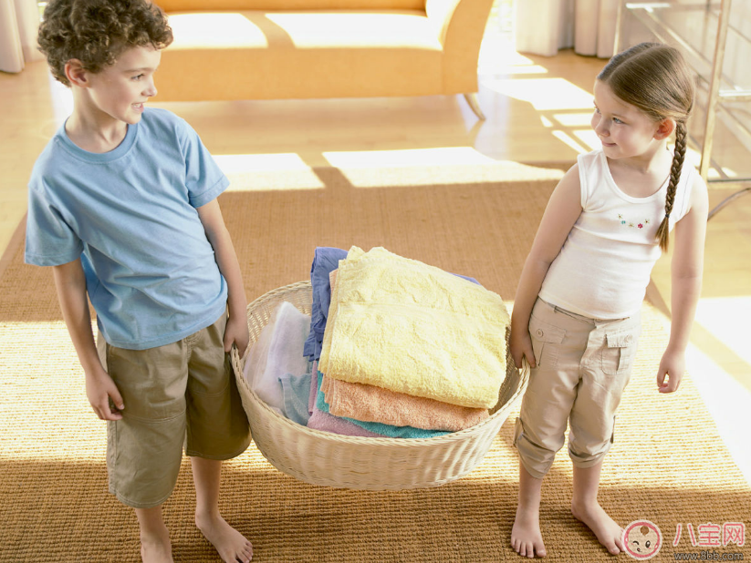 這些行為對(duì)孩子來(lái)說(shuō)其實(shí)是溺愛(ài) 正確愛(ài)孩子讓孩子成長(zhǎng)