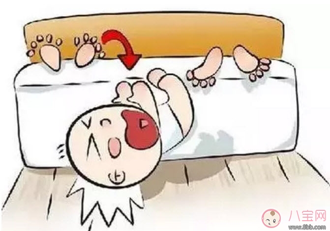 寶寶掉床后應(yīng)該注意什么 孩子掉床了怎么辦(不能馬上抱寶寶)