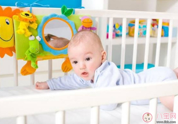 寶寶掉床后應(yīng)該注意什么 孩子掉床了怎么辦(不能馬上抱寶寶)