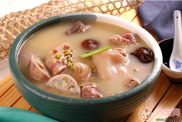 超級(jí)媽媽一天產(chǎn)奶6升多 怎么能讓自己的奶水多