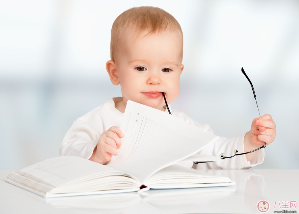 近視也會遺傳嗎 那么寶寶應(yīng)該幾歲眼保健 近視也會遺傳嗎 那么寶寶應(yīng)該幾歲眼保健