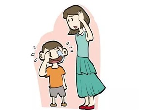 孩子公眾場(chǎng)合鬧要東西怎么處理 是妥協(xié)還是堅(jiān)持