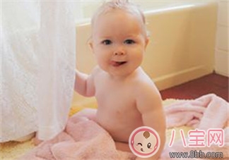 夏季寶寶泌尿道感染的癥狀 寶寶泌尿道感染怎么辦