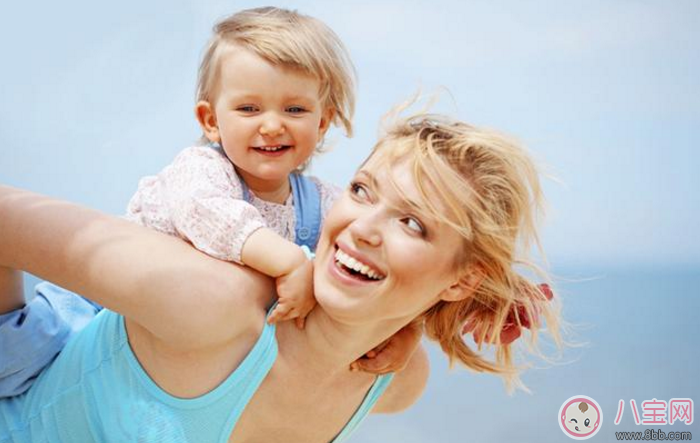 夏天帶寶寶出去玩怎么防曬 夏天帶小孩子出去防曬工具 夏天帶寶寶出去玩怎么防曬 夏天帶小孩子出去防曬工具