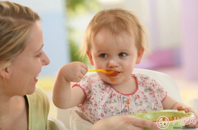 寶寶飲食規(guī)律習慣 寶寶飲食安排 寶寶飲食規(guī)律習慣 寶寶飲食安排