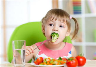 寶寶飲食規(guī)律習(xí)慣 寶寶飲食安排