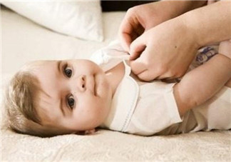 新生兒衣服怎么買 如何給寶寶挑選衣服