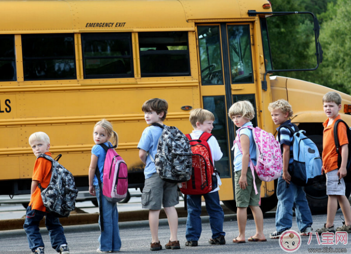 小孩子不喜歡上學(xué)怎么辦 三個(gè)小孩子不喜歡上學(xué)原因分析