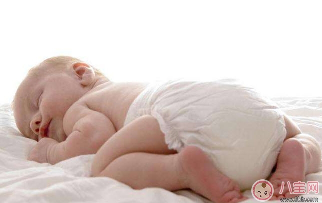 老人帶孩子經(jīng)驗有哪些 老人帶孩子經(jīng)驗的弊端。