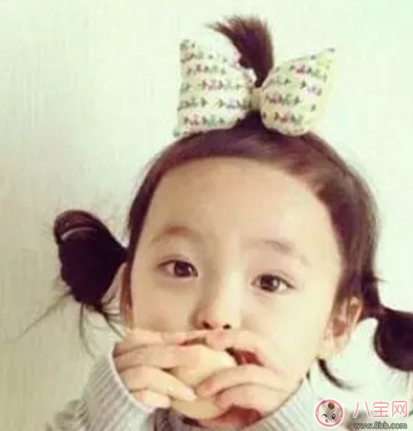 一歲女寶寶夏天發(fā)型 夏天一歲女寶寶發(fā)型有哪些(劉海+盤(pán)發(fā))