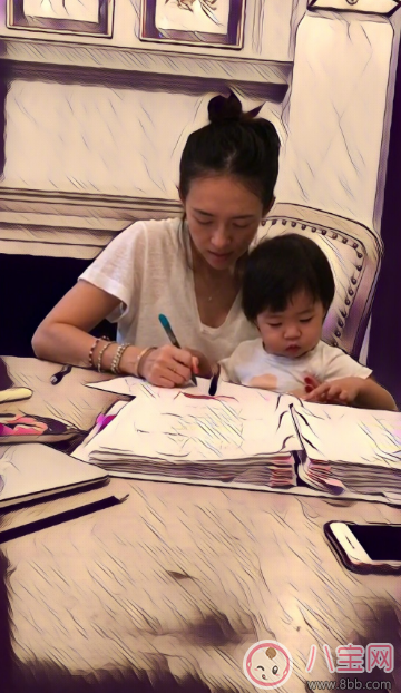 章子怡工作女兒醒了好乖 怎么安撫睡醒的寶寶