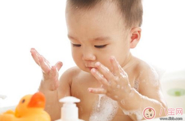 寶寶不喜歡洗澡怎么辦 讓寶寶愛上洗澡的小妙招