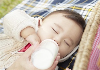 寶寶不長高和缺鈣有關(guān)嗎 判斷孩子缺鈣的方法