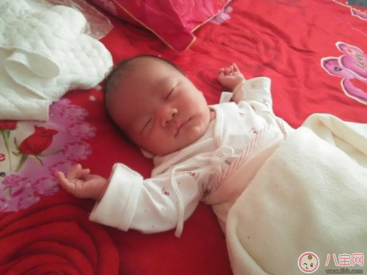 寶寶吃米糊天天放屁 孩子應(yīng)該如何吃米糊