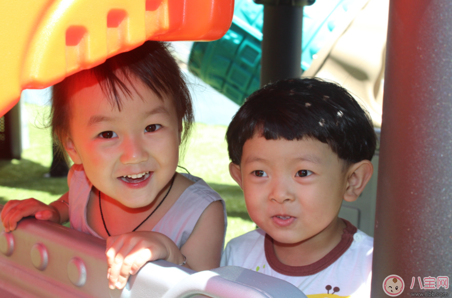 孩子在幼兒園被欺負處理不當被拘 孩子被欺負怎么辦