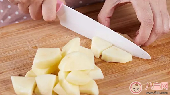 一歲寶寶不吃肉怎么辦 一歲寶寶吃肉怎么做(適合吃肉末湯) 一歲寶寶不吃肉怎么辦 一歲寶寶吃肉怎么做(適合吃肉末湯)