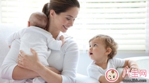 如何教寶寶學(xué)會(huì)說話 教寶寶正確說話的方法