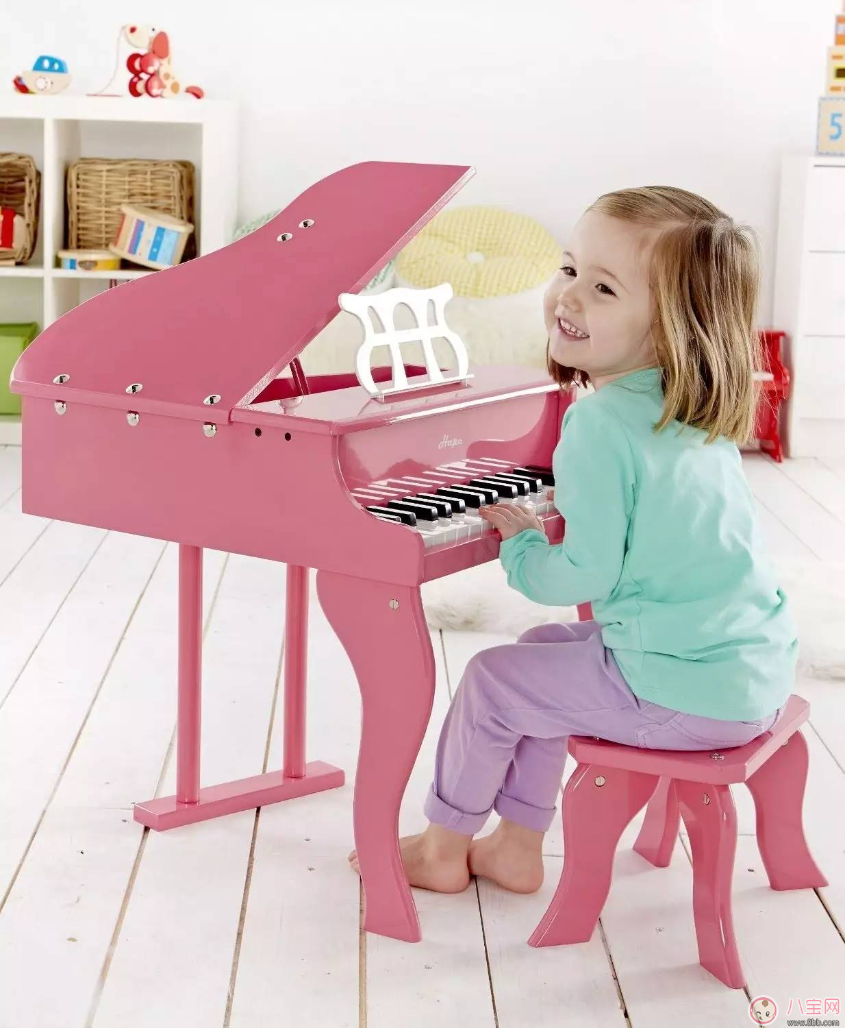 賈靜雯咘咘唱歌呆萌可愛 寶寶唱歌萌翻天