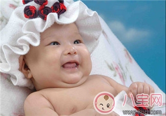 寶寶脹氣吐奶的原因 家長須知的注意事項(xiàng)