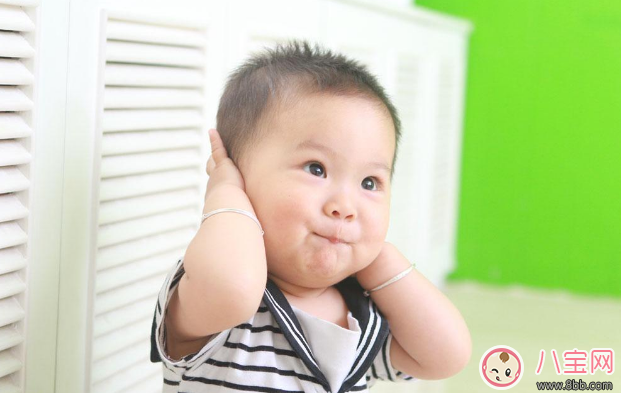 寶寶這些“嬰語”你懂嗎 寶寶動作解答