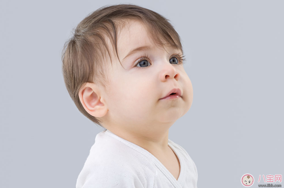 寶寶奶瓶選擇容量不需選最大 奶嘴孔型選擇大有學(xué)問(wèn)