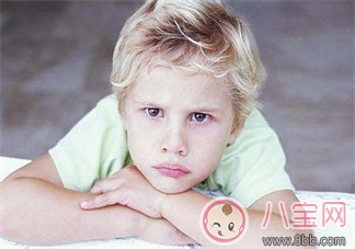 寶寶肚子里面有蛔蟲(chóng)的癥狀是什么   怎么知道寶寶肚子里有蛔蟲(chóng)了