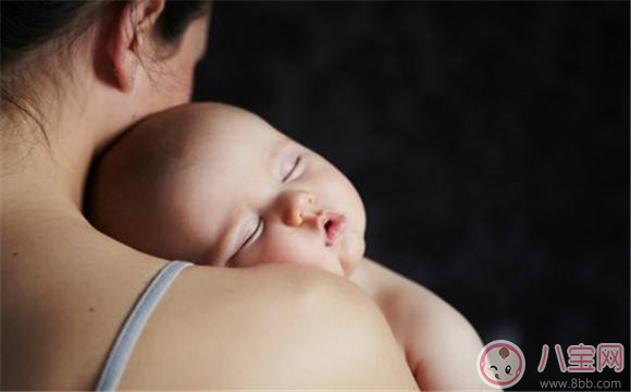 喂奶時(shí)奶水越來(lái)越少怎么辦   奶水過(guò)少原因分析