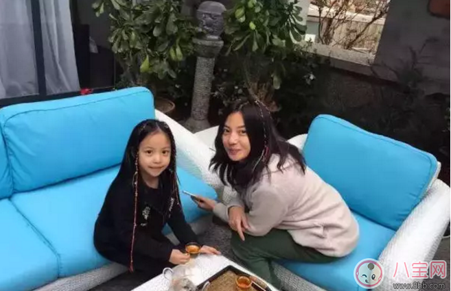 趙薇如何教育出乖巧小四月？趙薇的育兒經(jīng)是什么？