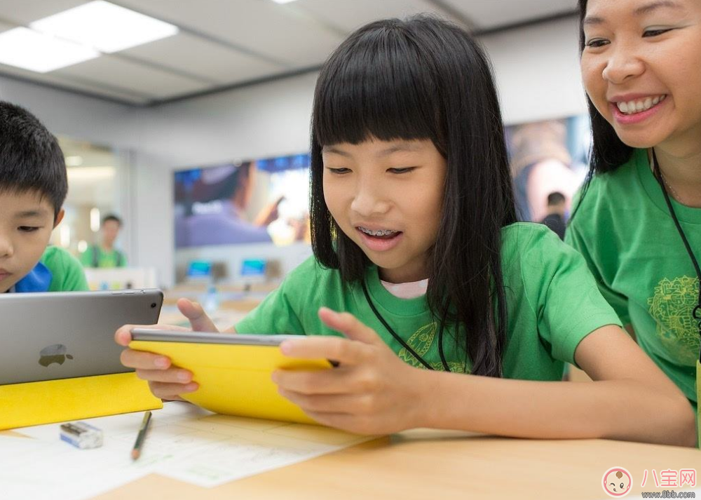 孩子沉迷手機(jī)延誤學(xué)業(yè)怎么辦 讓孩子遠(yuǎn)離手機(jī)的辦法