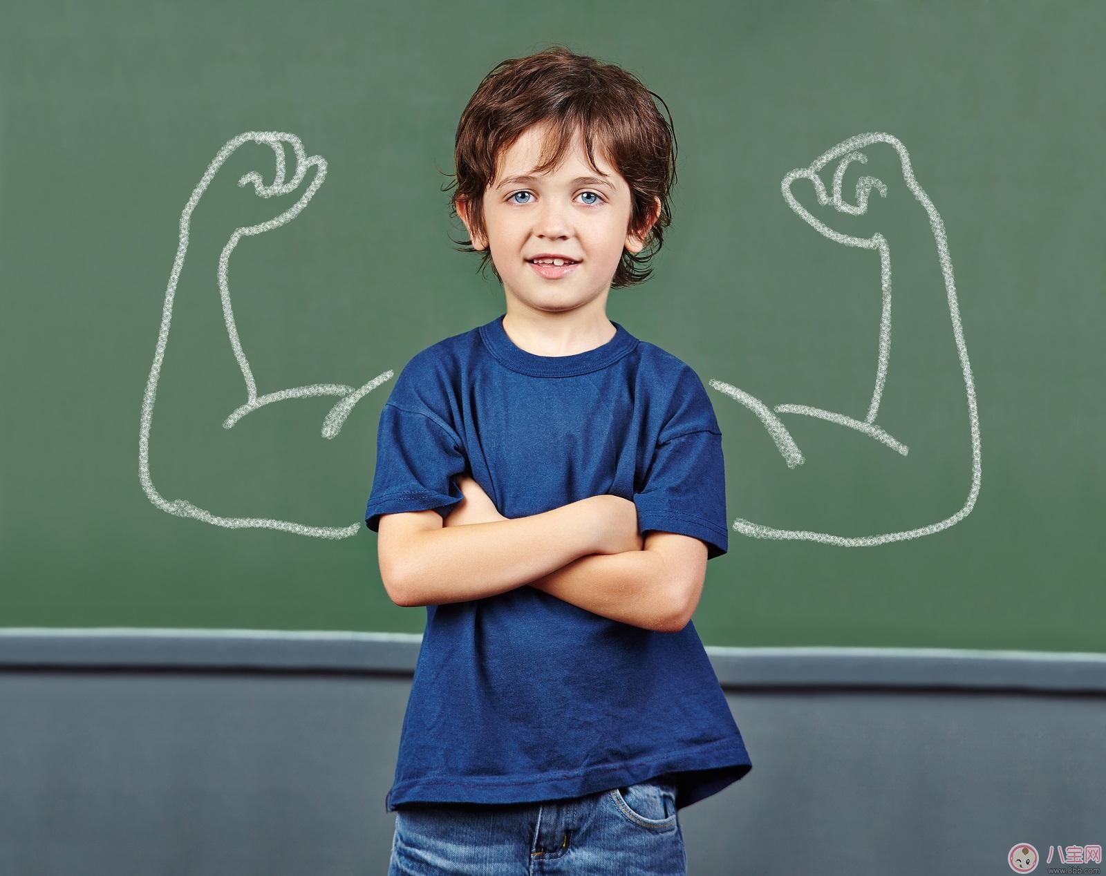 劉國梁教女兒高爾夫獲世界亞軍！父母如何成為孩子的榜樣