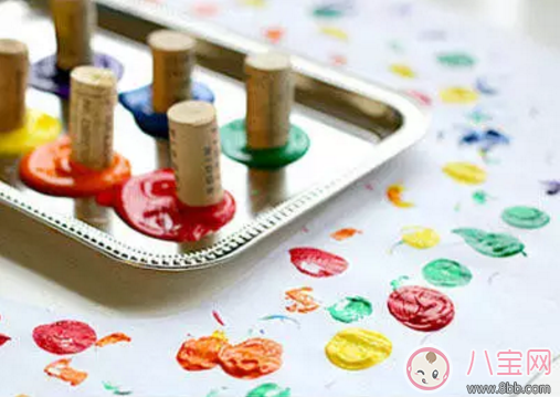 孩子愛涂鴉就讓他學(xué)畫畫 別嫌畫的丑那是靈感