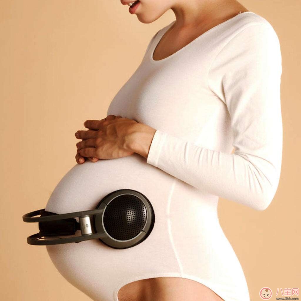 孕期胎教選擇有講究  選擇胎教音樂(lè)的正確姿勢(shì)