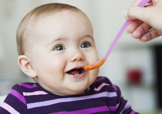 孩子的關(guān)鍵成長(zhǎng)期是什么時(shí)候 媽媽?xiě)?yīng)該做什么