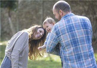 包文婧真實(shí)不做作 寶寶更愛(ài)的是真實(shí)的父母